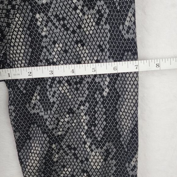 Jones NY Sz 1X Cardigan Snakeskin Black Gray 5 Button Office Eveningwear Party - Picture 11 of 12